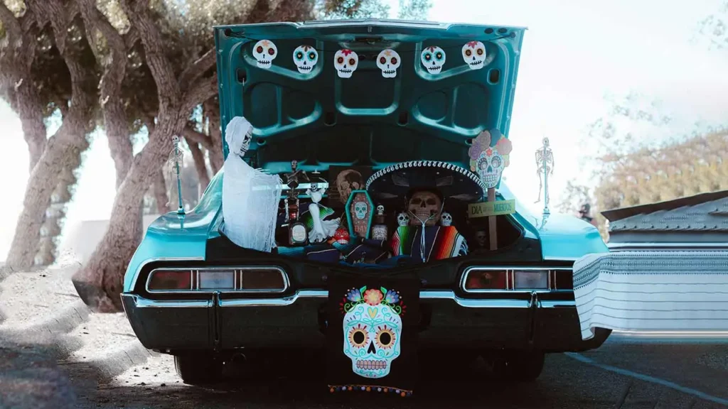 Decorate Your Car for Halloween