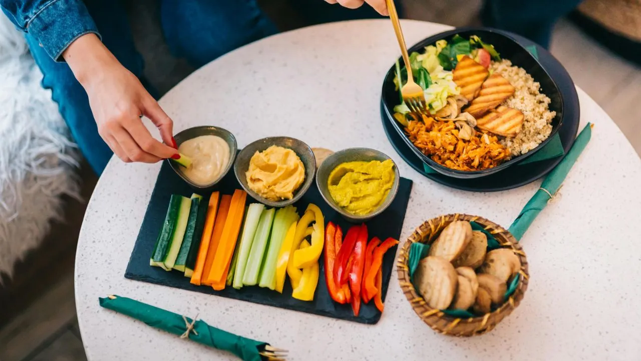 7 Easy Steps to Improve Your Diet and Build Healthy Eating Habits